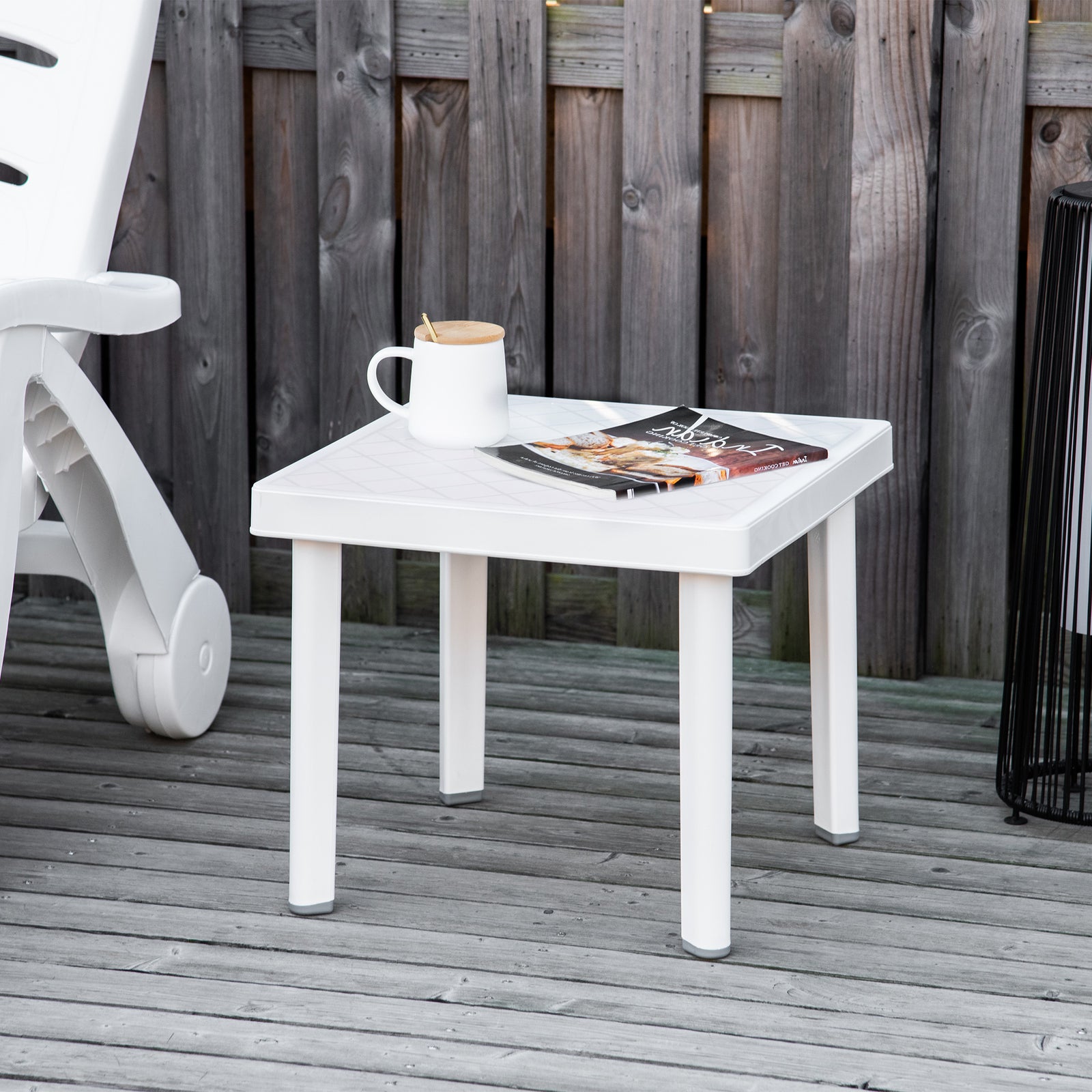 Garden Side Table Plastic Outdoor Square Coffee End Table for Drink Snack, White