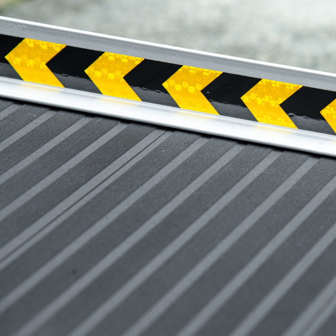 Wheelchair Ramp, 152L x 73Wcm, 272KG Capacity, Folding Aluminium Threshold Ramp with Non-Skid Surface, Transition Plates Above and Below for Home, Steps, Stairs, Curbs, Doorways