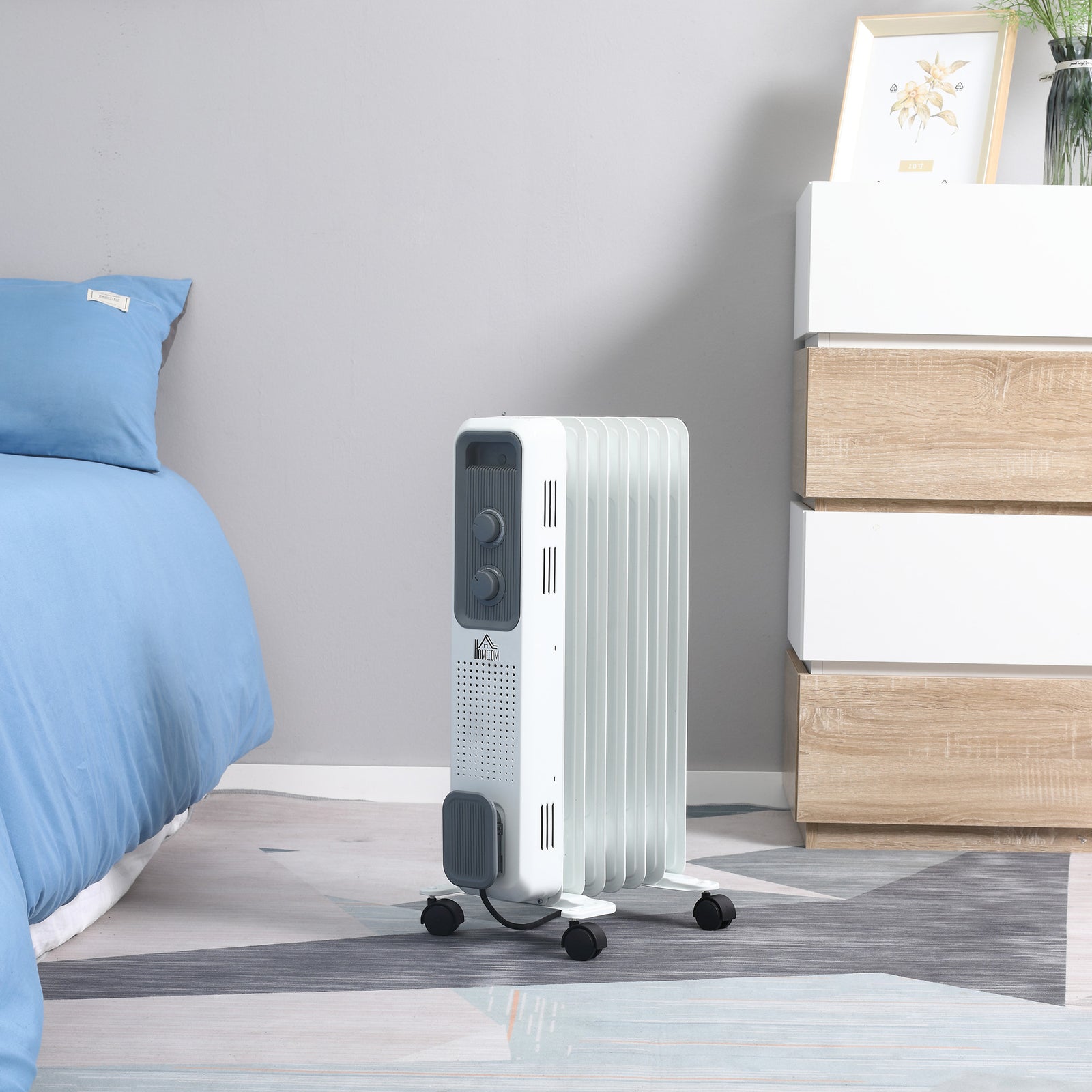 1500W Oil Filled Radiator, 7 Fin, Portable Electric Heater with 3 Heat Settings, Safety Cut-Off and Wheels, White