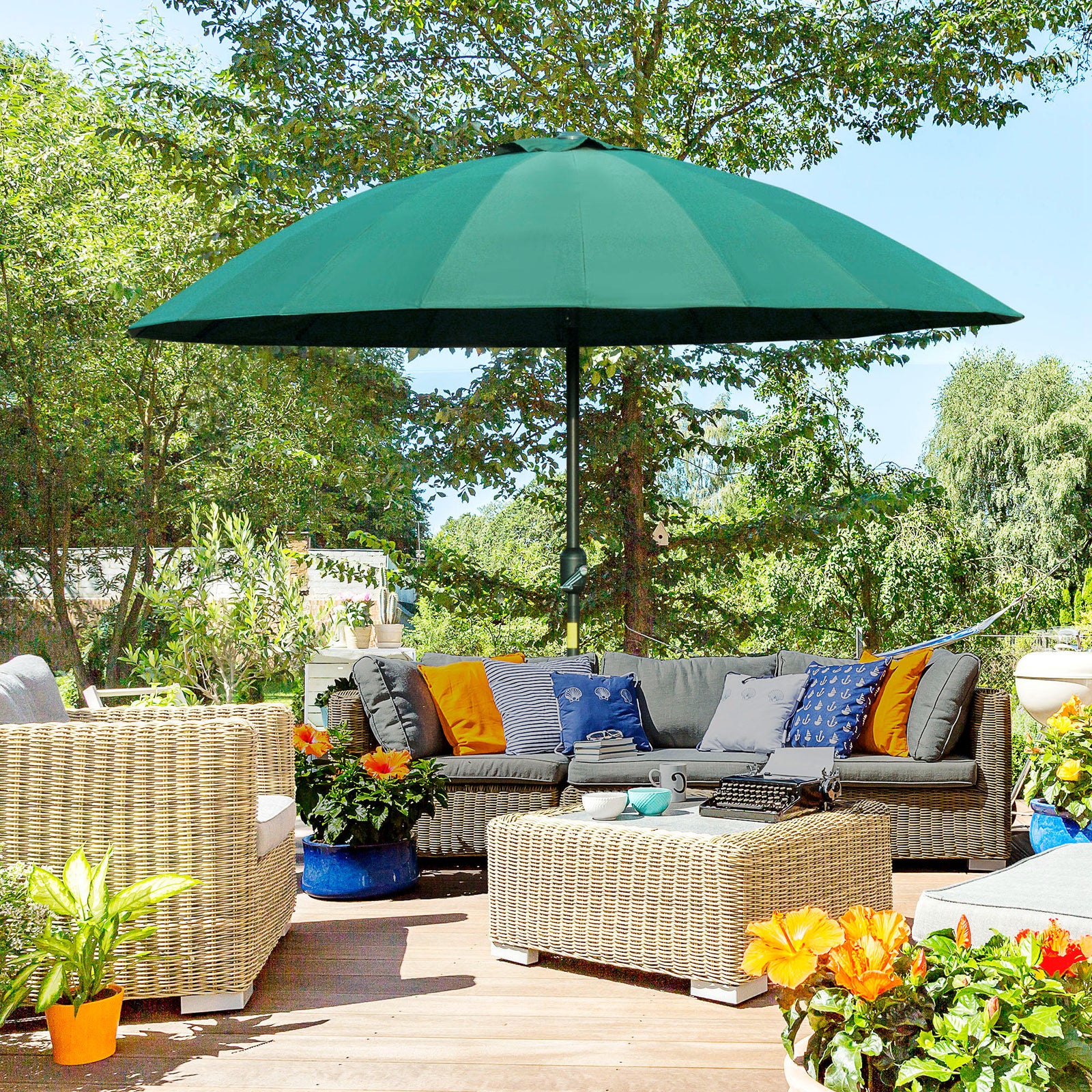 2.5m Shanghai Garden Parasol Umbrella with Crank & Tilt, Adjustable Outdoor Sun Shade, Green