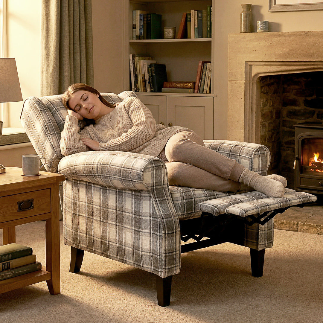 160° Reclining Armchair, with Footrest - Grey and White