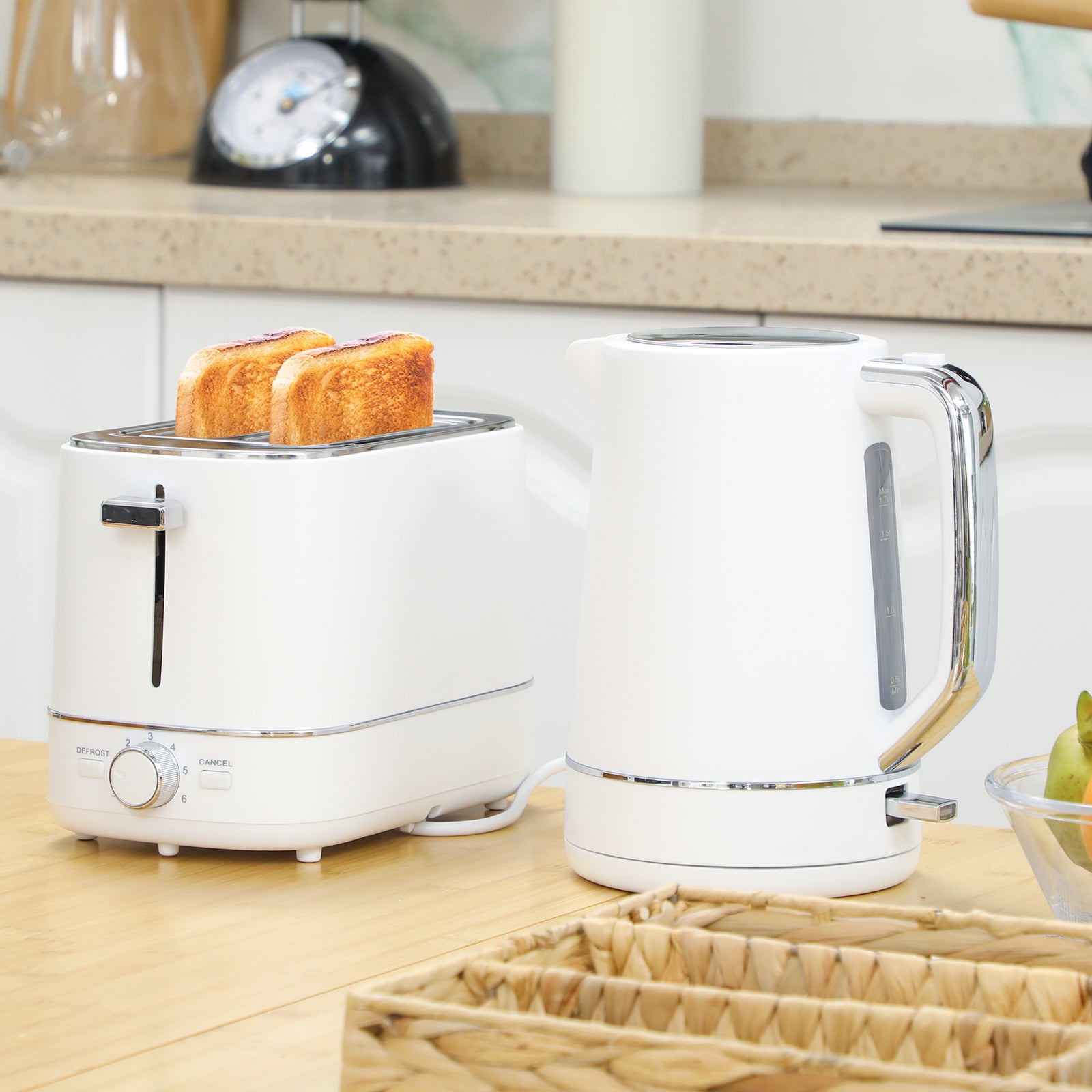 Kettle and Toaster Set, 1.7L 3000W Fast Boil Kettle & 2 Slice Toaster Kitchen Set with 6 Level Browning Controls, Defrost, Reheat, White