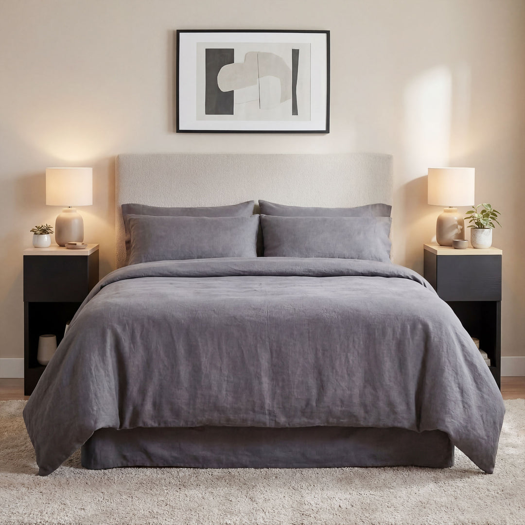 Set of Two Modern Storage Bedside Tables - Black