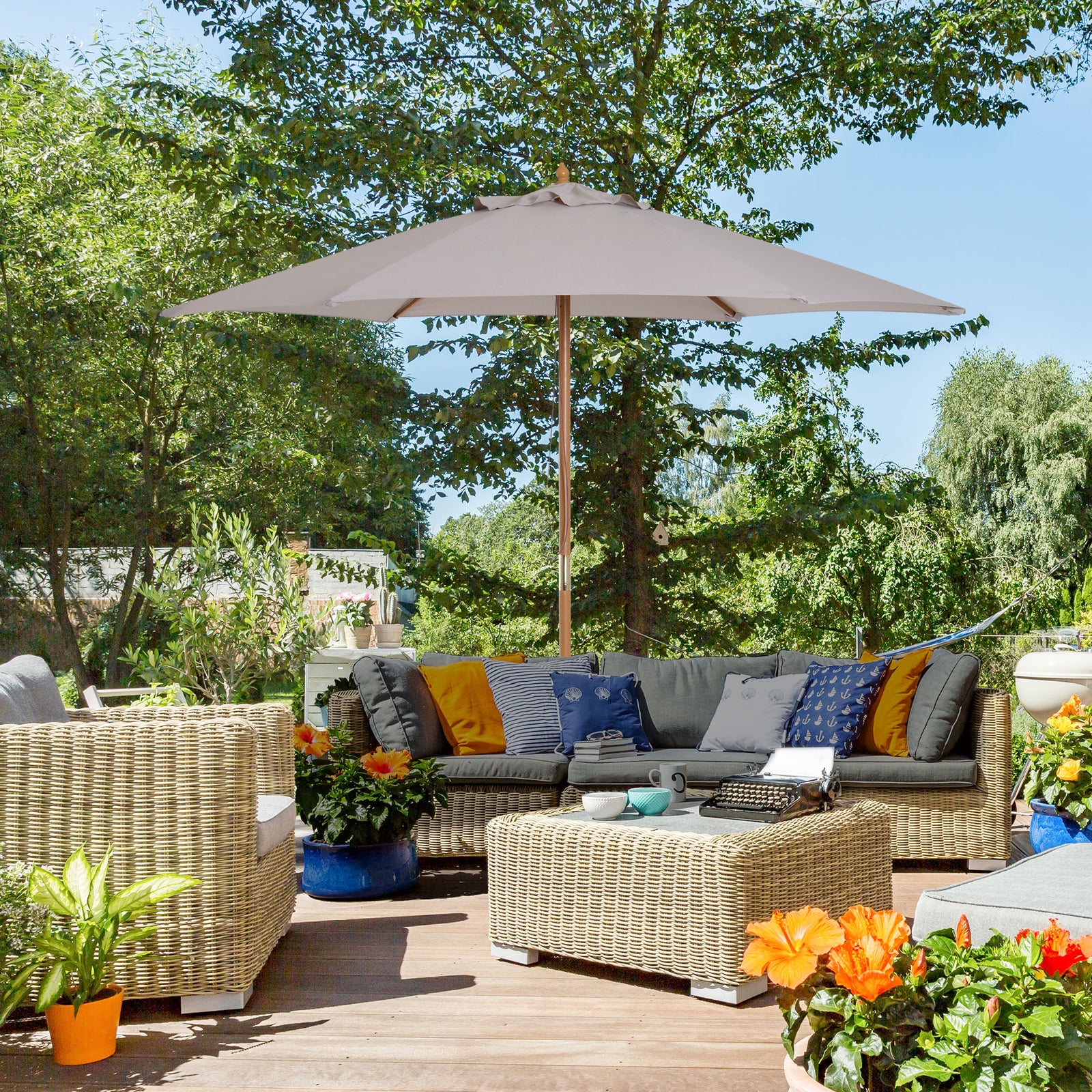 2.5m Wood Garden Parasol Sun Shade Patio Outdoor Wooden Umbrella Canopy, Table Market Umbrella with Vent, 38mm Pole, Rope Pulley Mechanism, Grey