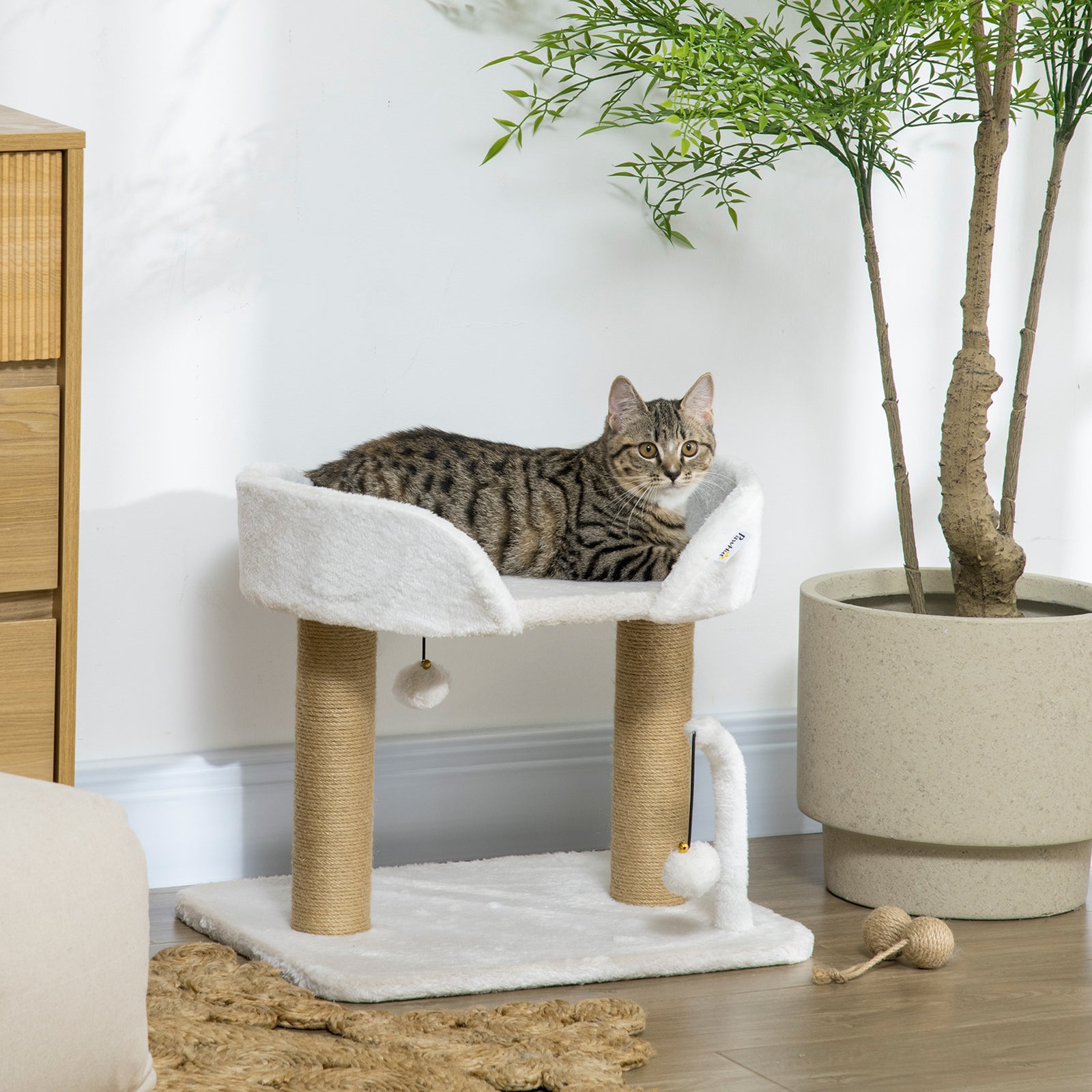 42cm Indoor Cat Tree, with Toy Balls, Jute Scratching Post - White