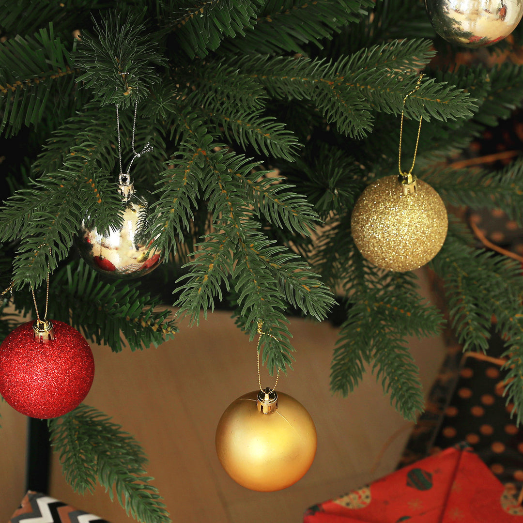 5ft Artificial Spruce Christmas Tree - Green