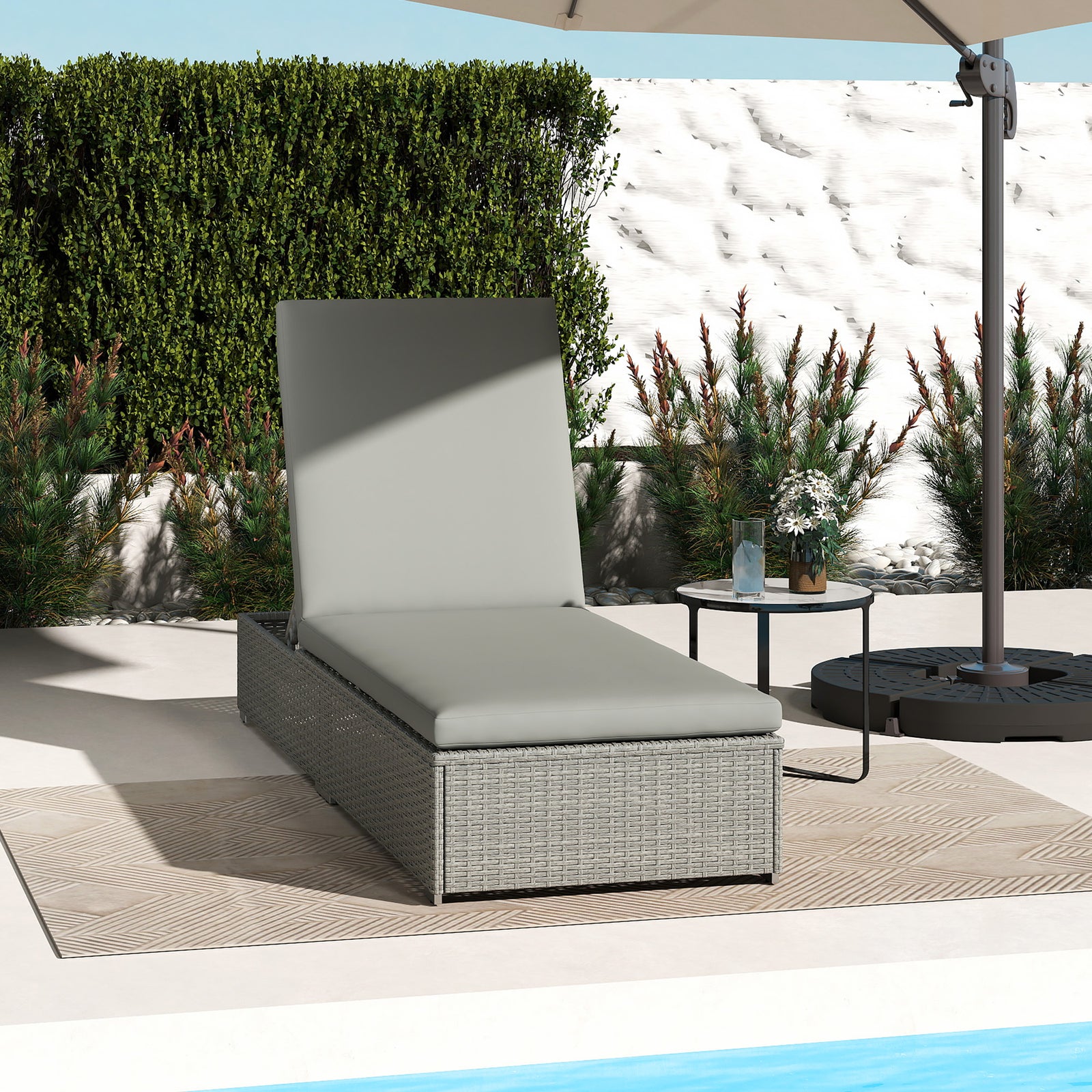 Rattan Sun Lounger, Five-Position Reclining Garden Lounger Bed with Cu