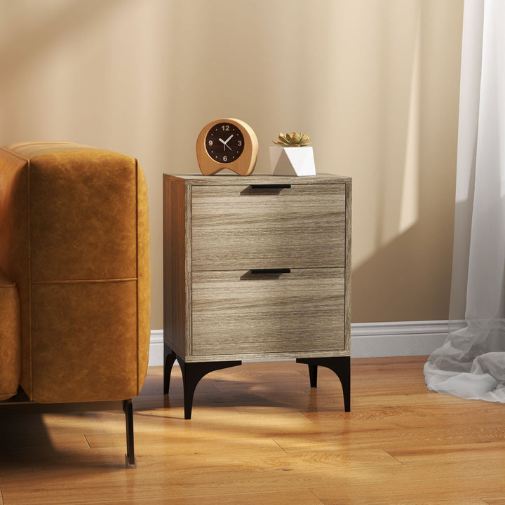 Set of Two Wood Effect Bedside Tables